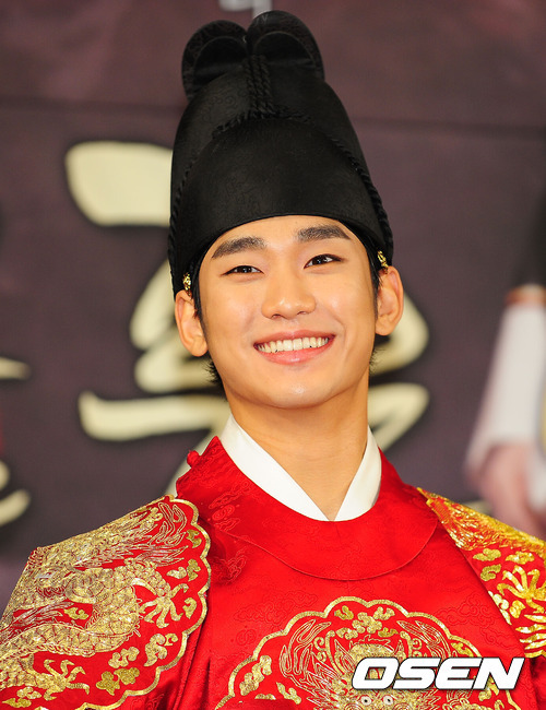 太陽を抱く月」キム・スヒョンが歌ったOSTを初公開！ - Kstyle