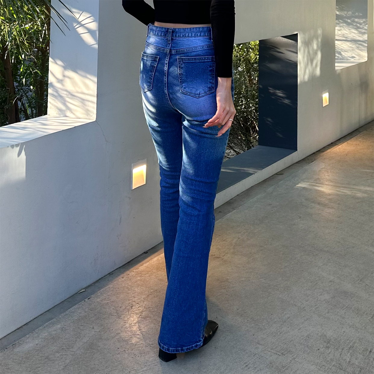 ブルーブーツカットデニムパンツ | ファッション通販サイト NUGU