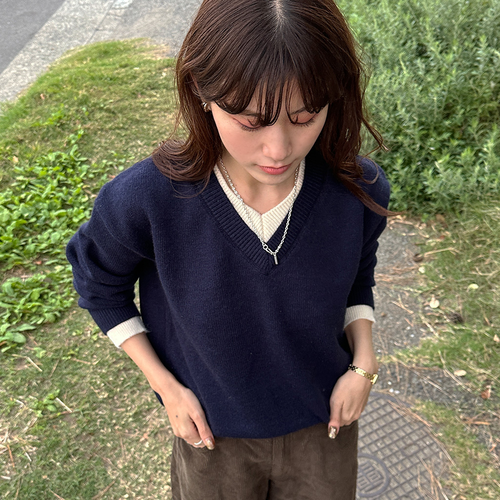 Vネックレイヤードニット | ファッション通販サイト NUGU