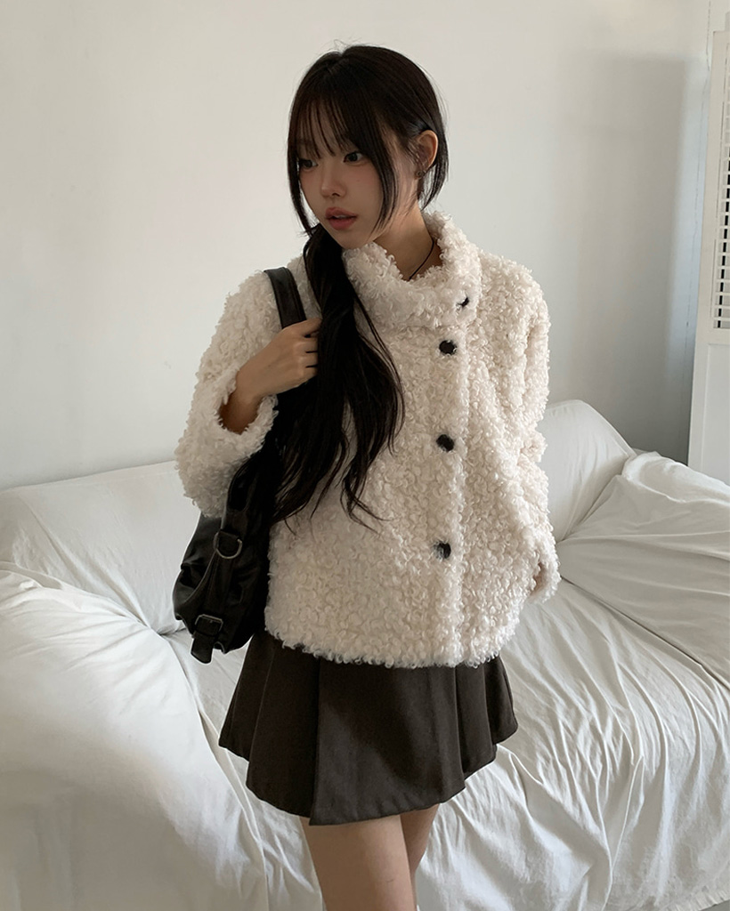 斜めブラックボタンボアショートジャケット | ファッション通販サイト NUGU