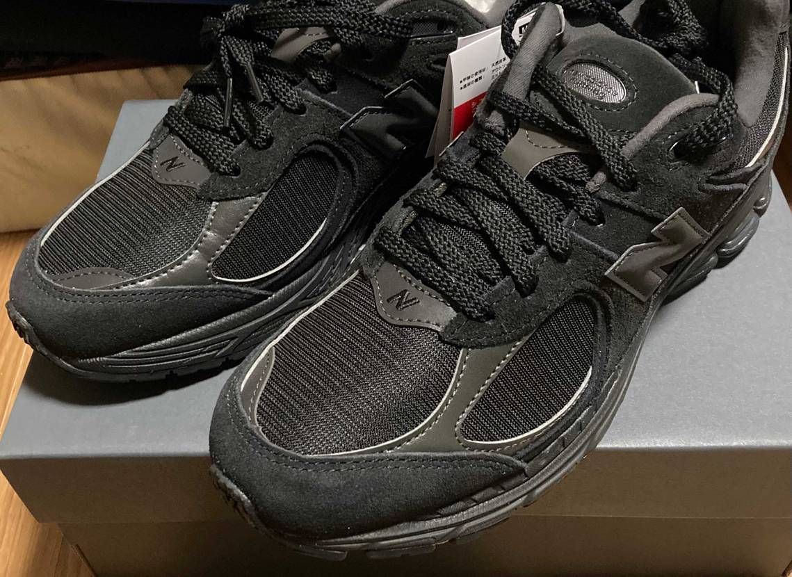 ニューバランス 2002R 