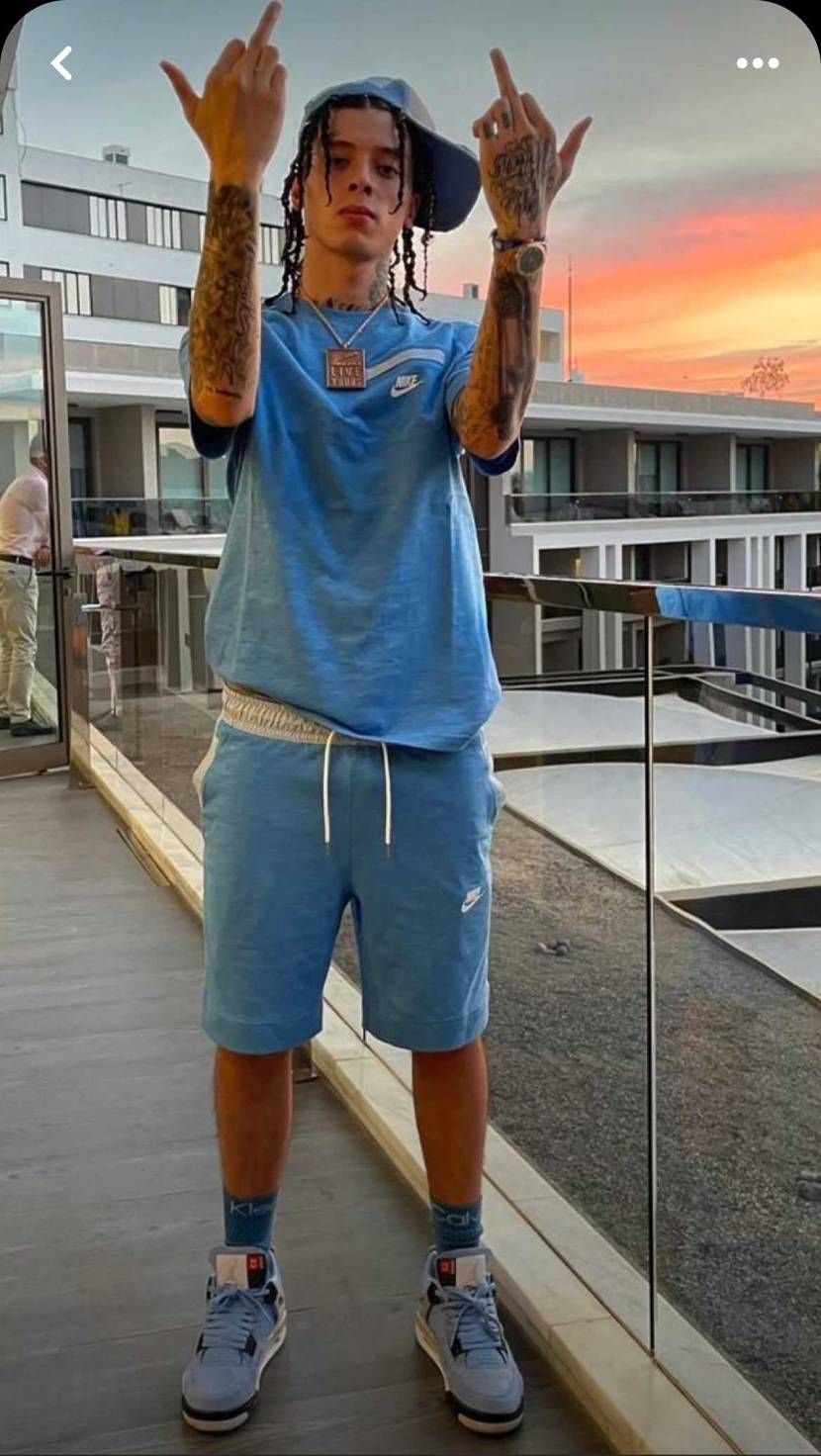 ナイキ エアジョーダン4 