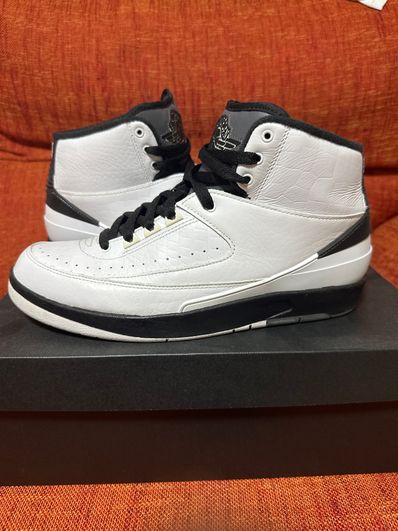 Nike Air Jordan 2 Retro 