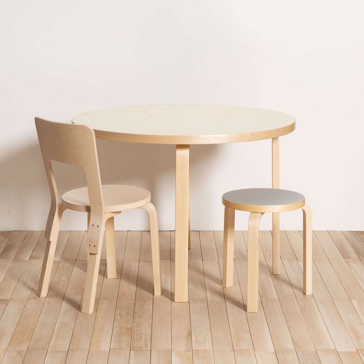 90A テーブル | Artek (アルテック)