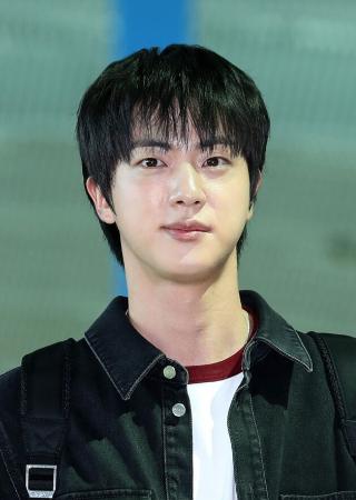 BTSジンさんにキスで在宅起訴 韓国、日本人の女を｜秋田魁新報電子版