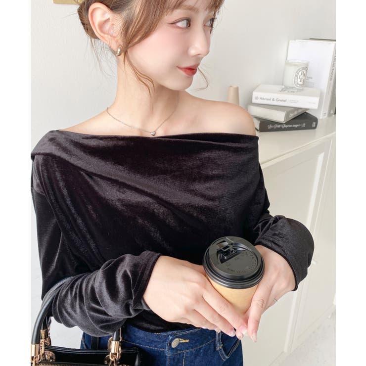 オフショルドレープシャイニーベロアプルオーバー(ドレープネック