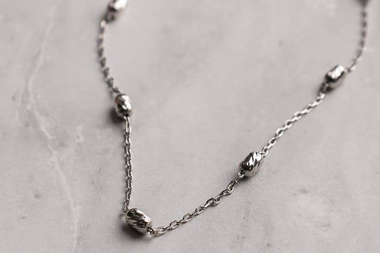 シルバー925アクセサリーの本物と偽物の見分け方を解説！刻印の有無や