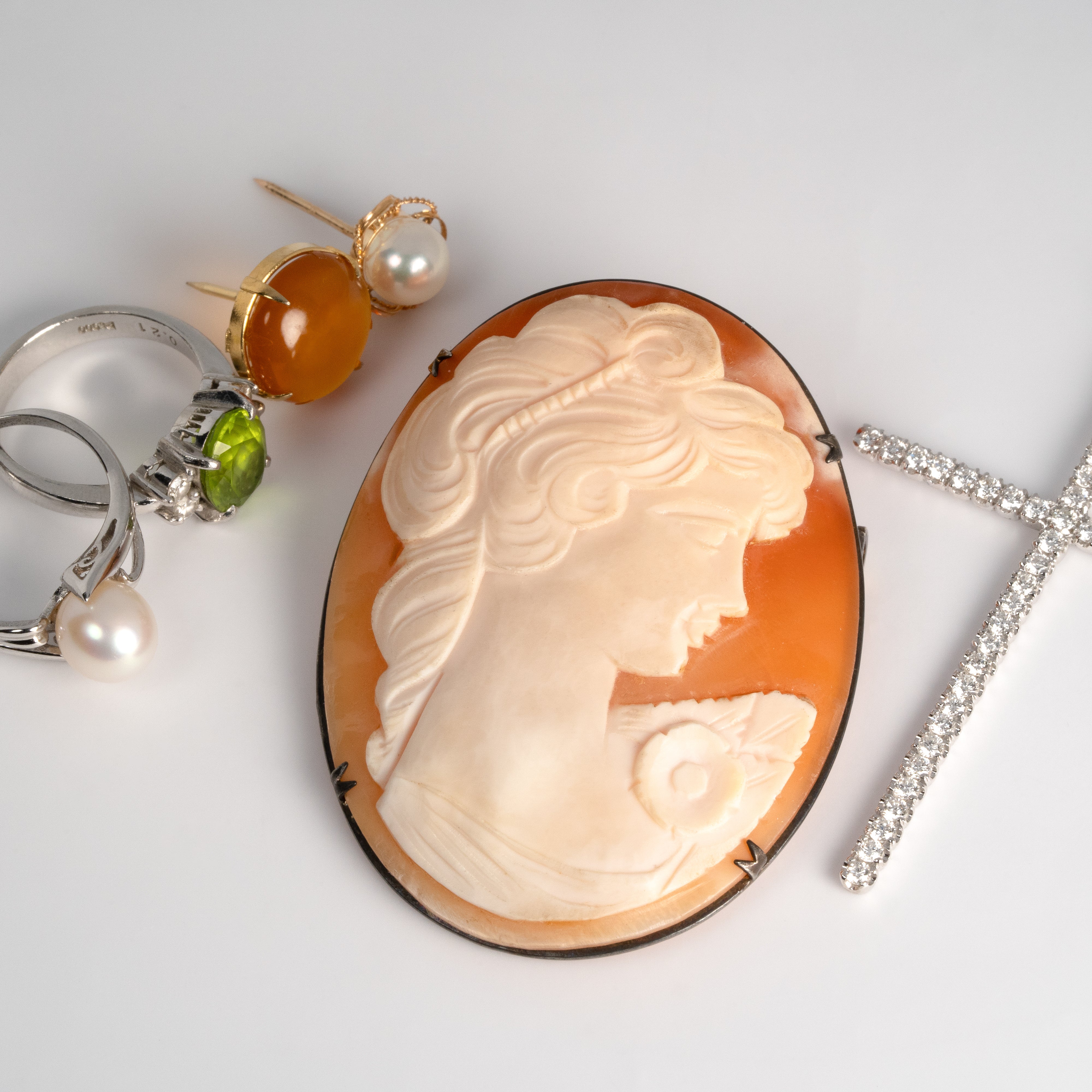 リフォーム】カメオのペンダントトップ兼ブローチ – 440showroom