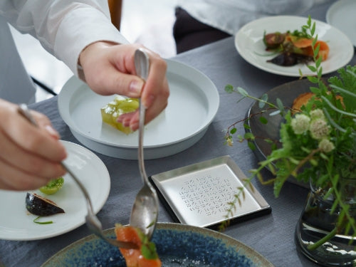 ツボエの極上おろし金 角皿 -kakuzara- 生姜（しょうが） – おろし金