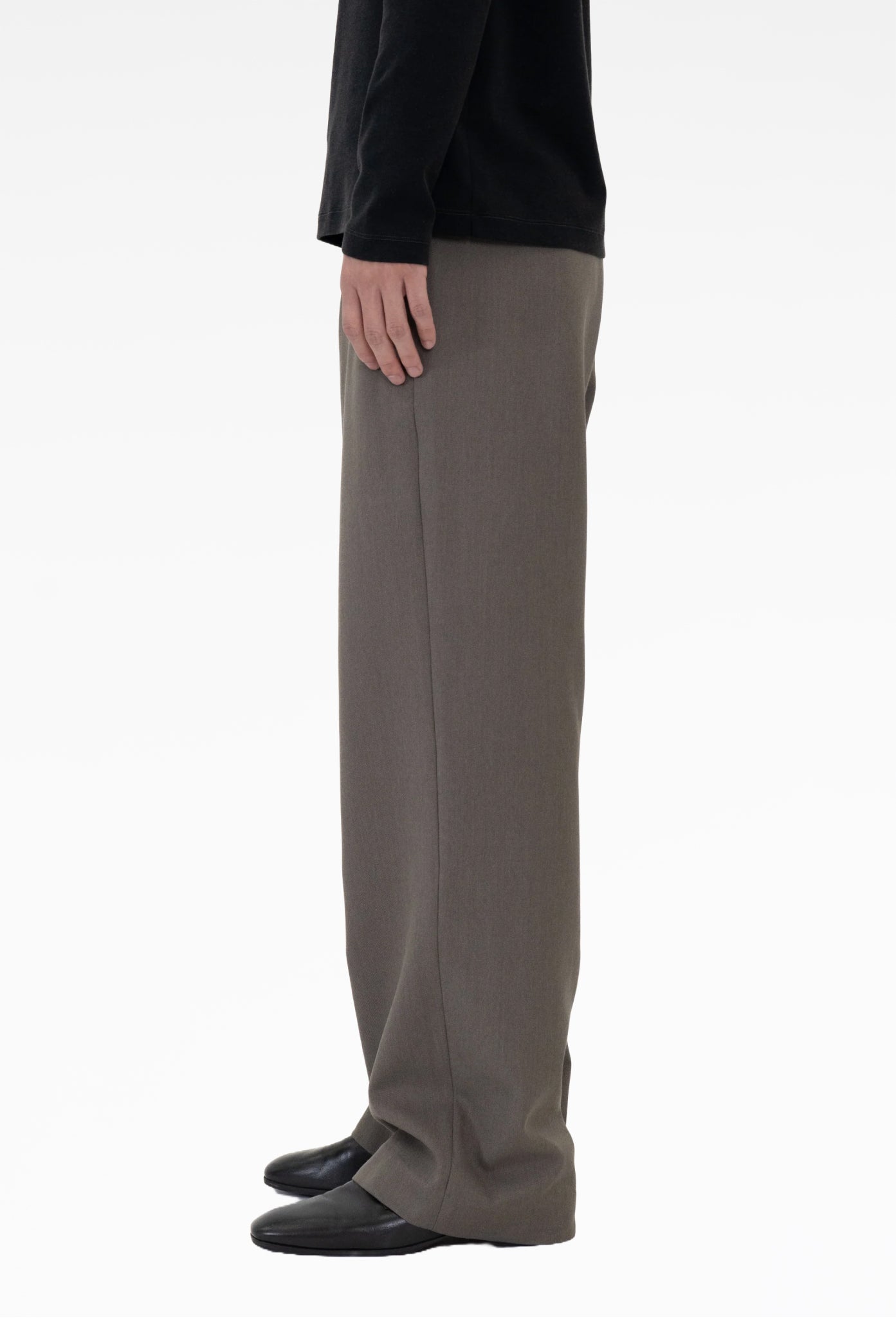 KOMUNE | Taupe Otis Trousers