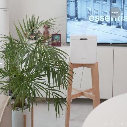 より様々な雰囲気を演出してくれる加湿器スタンドがCAREPODから登場