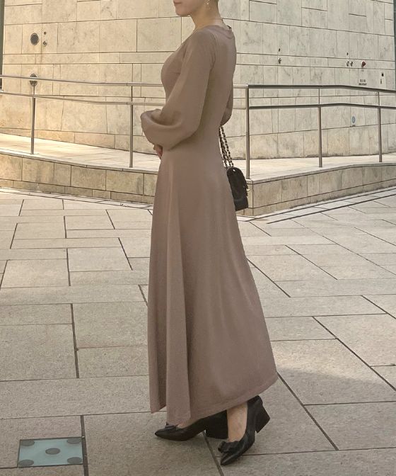 ボリュームスリーブフレアニットワンピース｜JENNE(ジェンヌ)公式通販