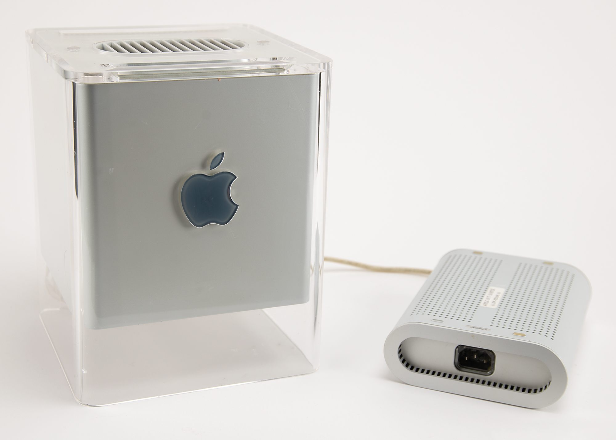 レア稼動品 Apple Power Mac G4 Cube レア稼動品 Apple Power Mac G4