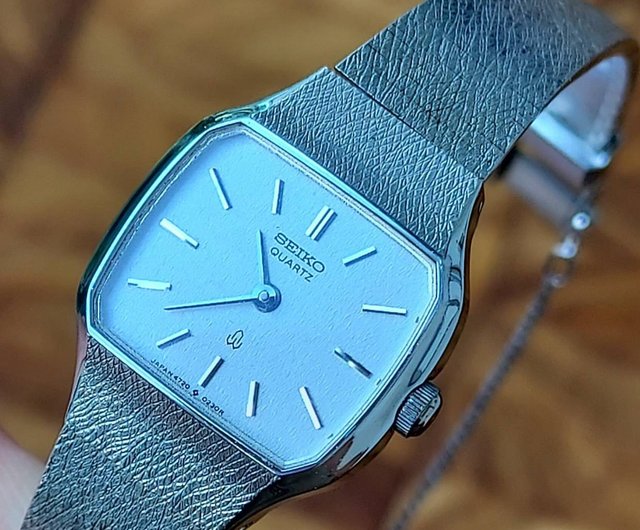 台湾 1970年代製セイコー レディース スクエアバングル アンティーク手