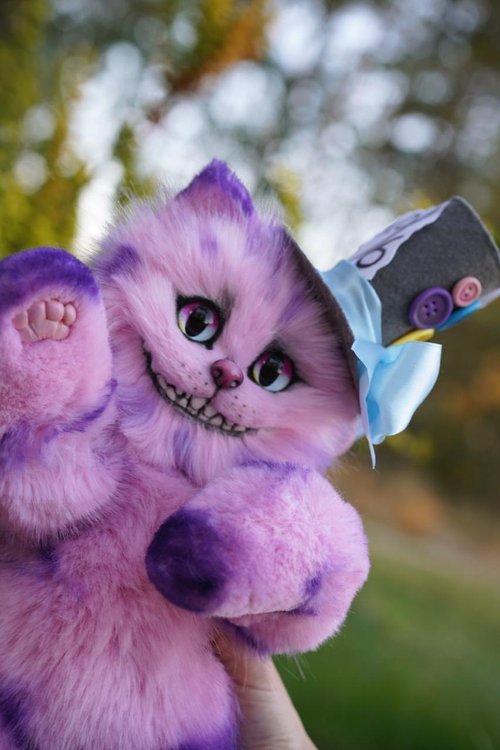 ロシア ピンクのチェシャ猫 Monkey Business Toys - Pinkoi