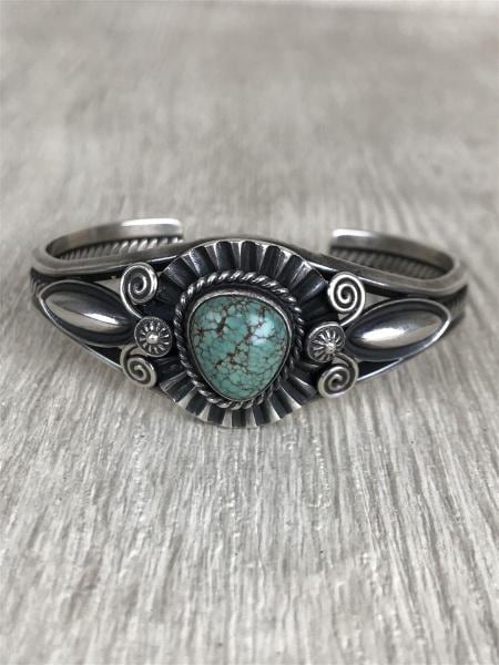 NAVAJO([インディアンジュエリー]ナバホ) / D.Gordon刻印/デルバート