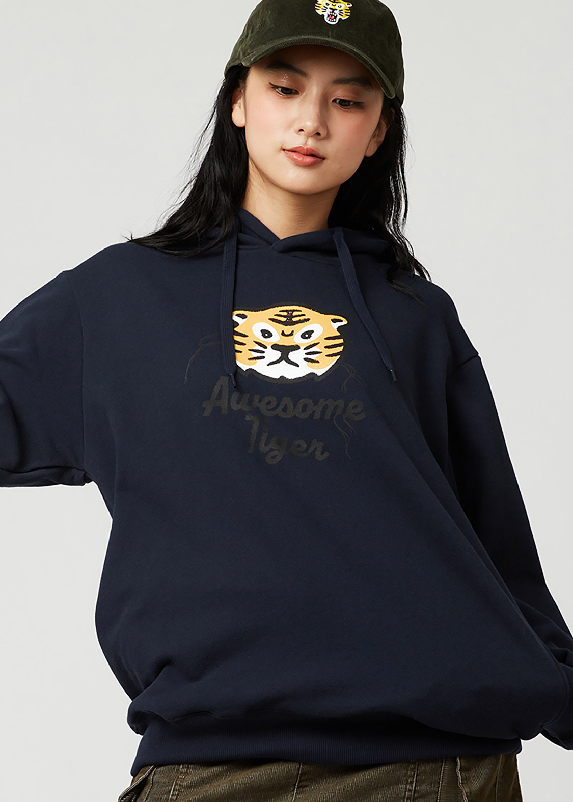 オーサムタイガー スレッズ｜裏毛パーカー｜ユニセックス｜グラニフ