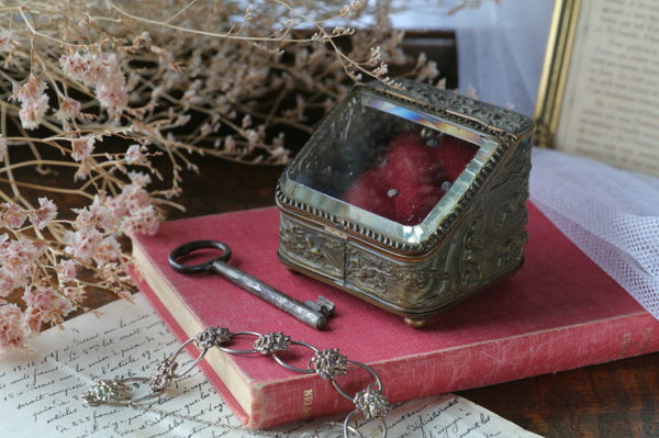 ガラスが美しいジュエリーケース(宝石箱） フランスアンティーク