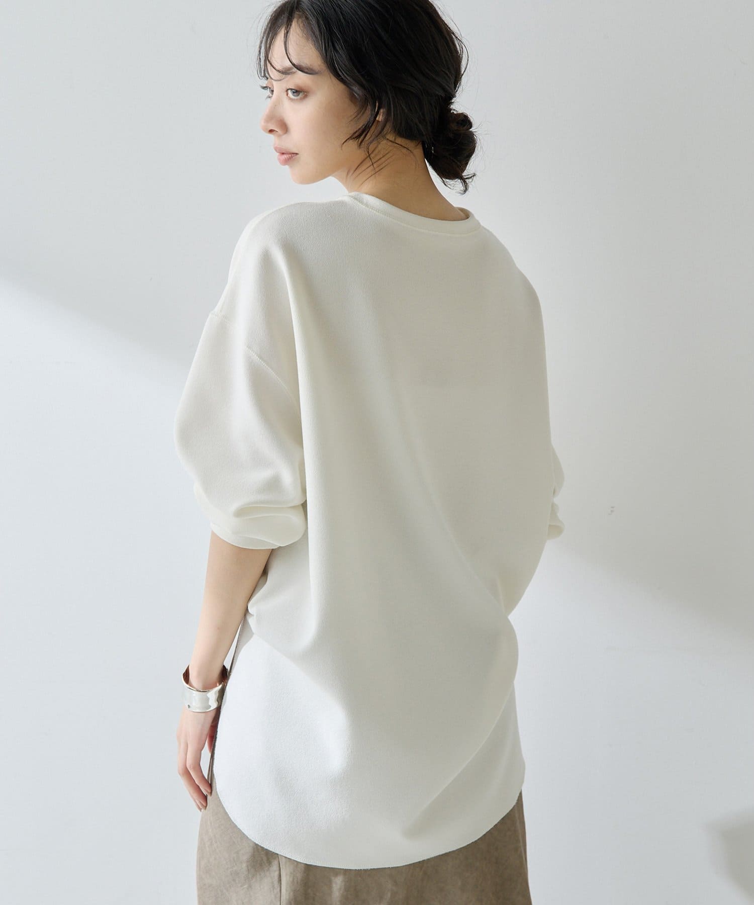 2/26インスタLIVEご紹介アイテム＞Vガゼットプルオーバー | Whim