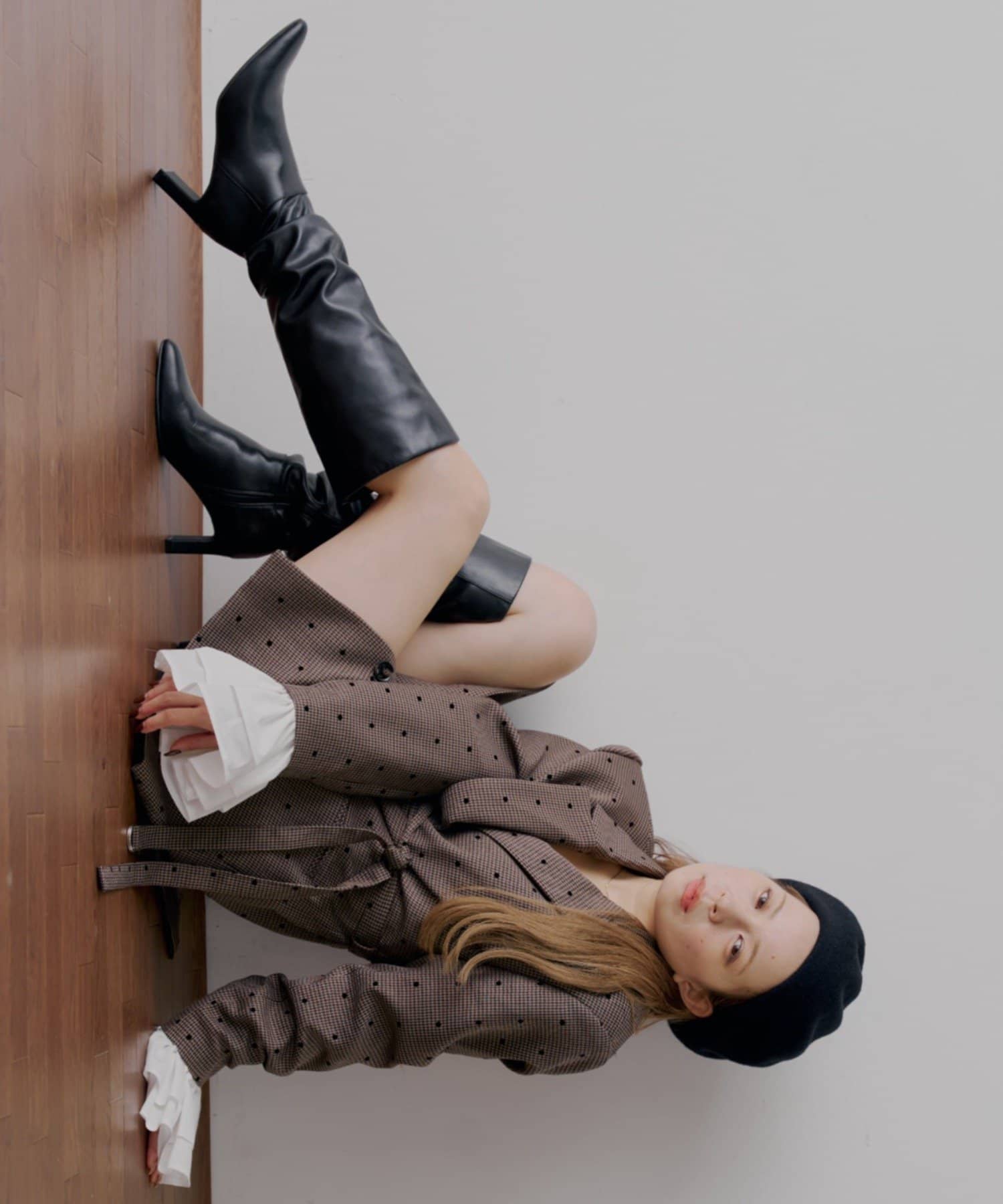 完売しました【yuzuコラボ企画】袖フリルオーバージャケット | Chico