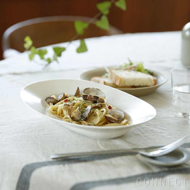 yumiko iihoshi porcelain （イイホシユミコ）/ Oval plate L