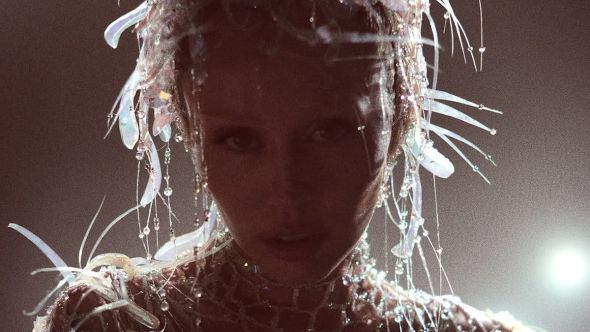 Miley Cyrus' New Album: Something Beautiful Out on May 30th