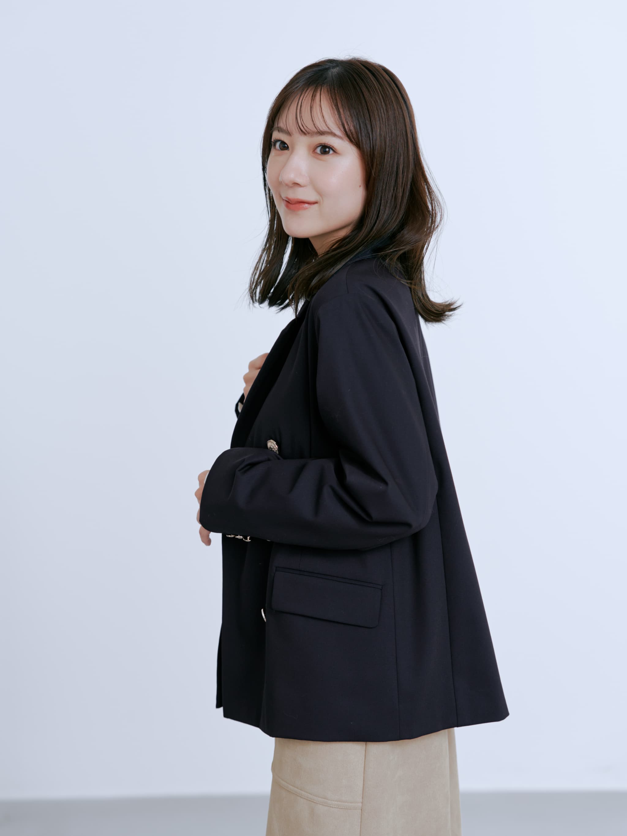 ゴールドボタンダブルジャケット | 小柄・低身長女性向けファッション