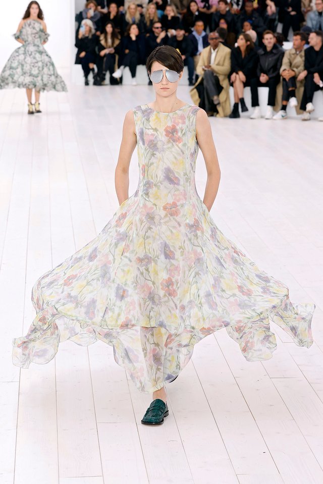 Loewe S/S 25 Womenswear | SHOWstudio