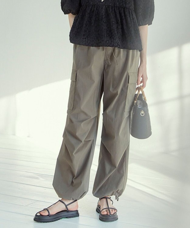 SLOW/好評につき新色追加】ミリタリーストレッチタフタ カーゴパンツ