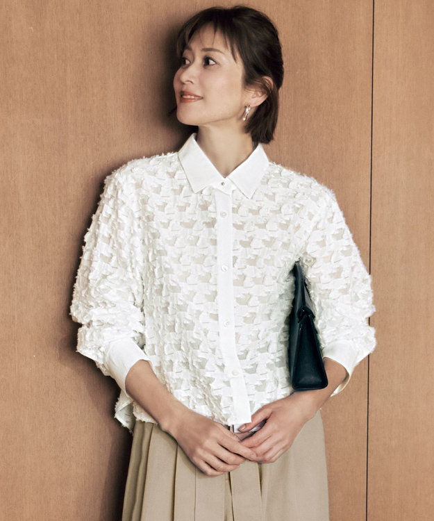 シアージオメトリックジャカードクロップド丈 ブラウス / 自由区