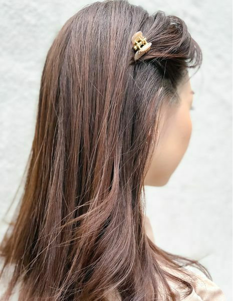 2025年のスタートにふさわしい。ヘアクリップで新しい私を | acca