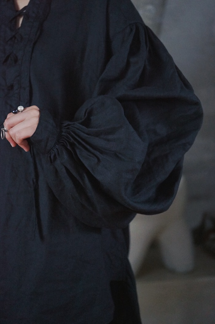 12/26 RESTOCK・限定数】majotae tunic botanical dyeing/ BLACK