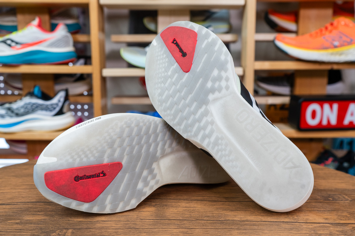 アディダス『ADIZERO JAPAN 9』はランナーなら持っておきたいシューズ