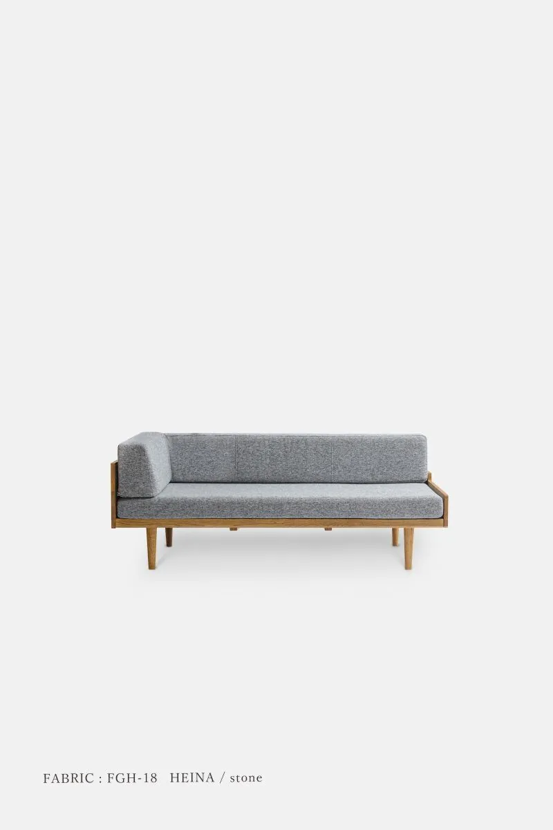 MOMO NATURAL | モモ ナチュラル - オフィシャルサイト DAY SOFA | ONE