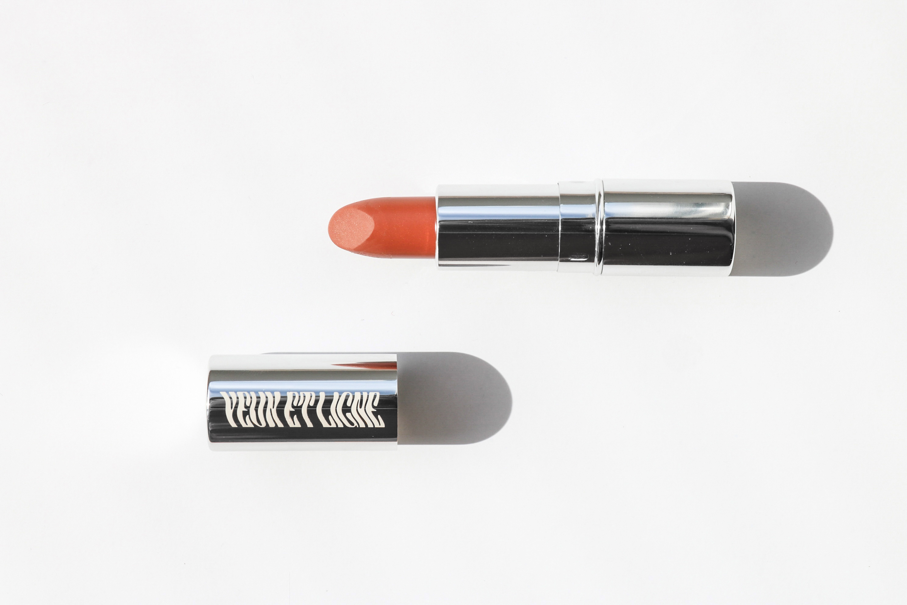 ヌエス】ユエリーニュ フロスティド リップステック - PLUIE：プリュイ