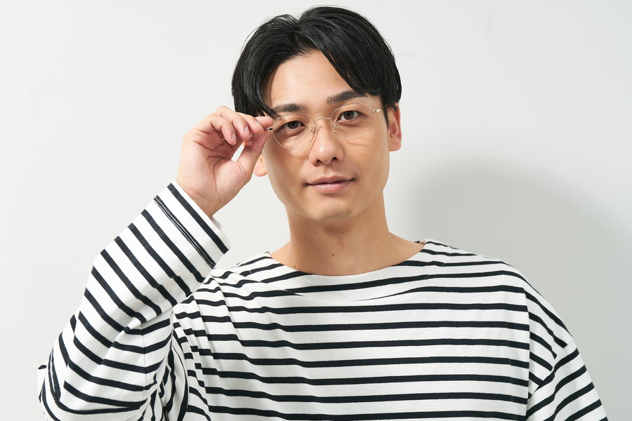 ベーシックで使いやすいボストンフレーム/CLASSIC METAL（ZN232004