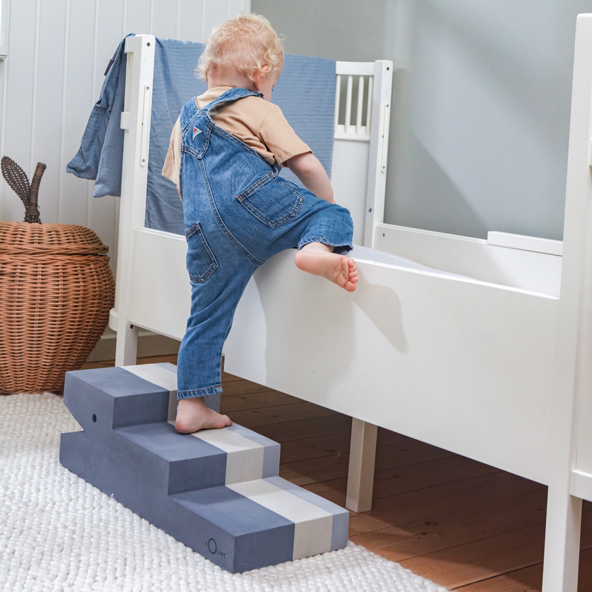 ボブルス ワニ（ブルーグレー）: バリエーション表示 ボーネルンド