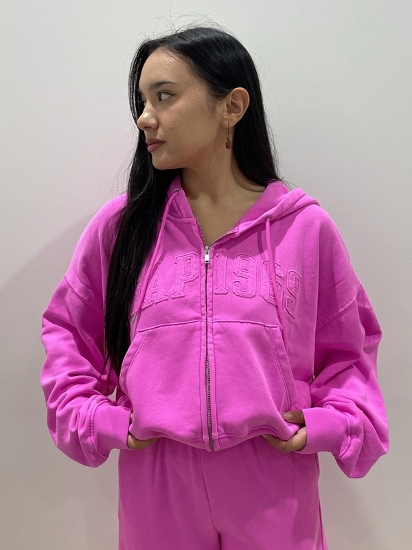 ピンクが可愛い！スウェットセットアップのスタイリング | Gap公式