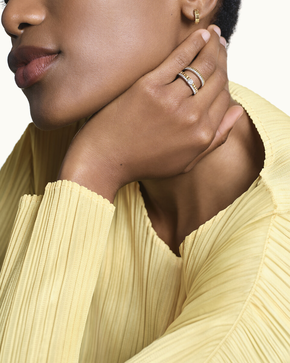 キャトル クルドパリ シングル クリップイヤリング | ブシュロン