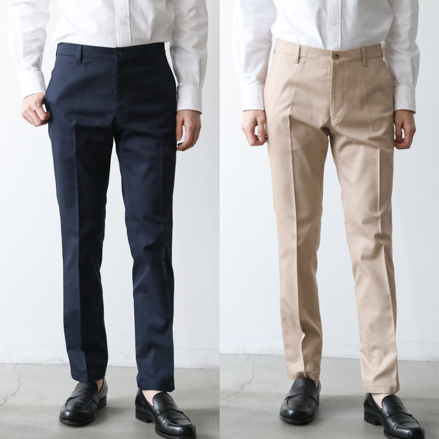 スリムフィットのコットンストレッチチノ/ライト/ネイビー | Factelier