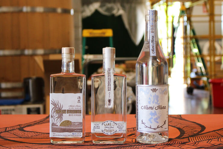 ハワイ ノースショア 焼酎 － 夫婦が作るハワイ産プレミアム焼酎「波花