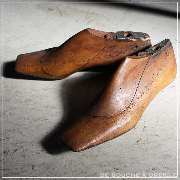 オールドバカラ アンティーク DE BOUCHE A OREILLE / embauchoirs en