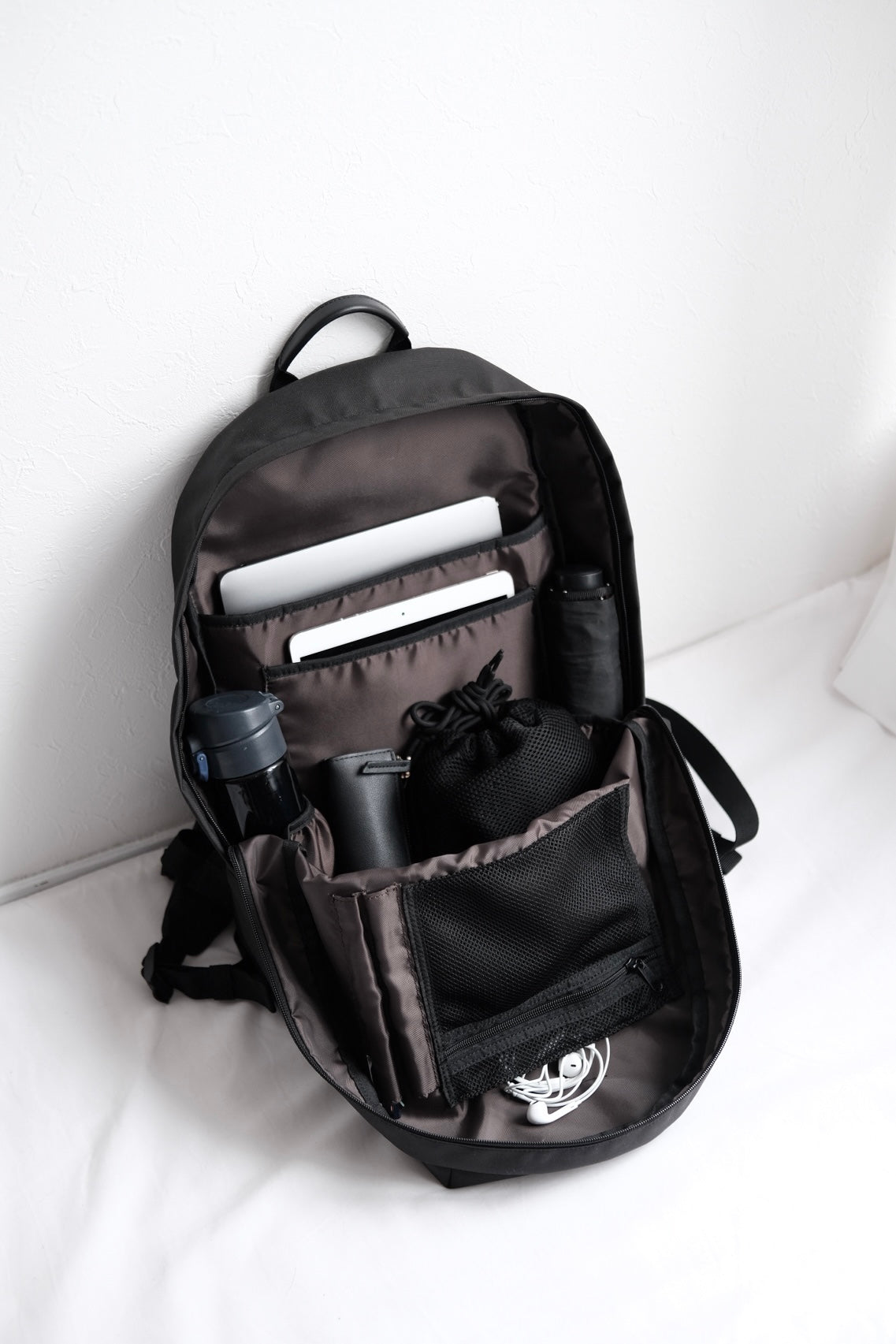 Classic Rucksack Black (Leather - Black) 4月初め再販売START – DEMODY