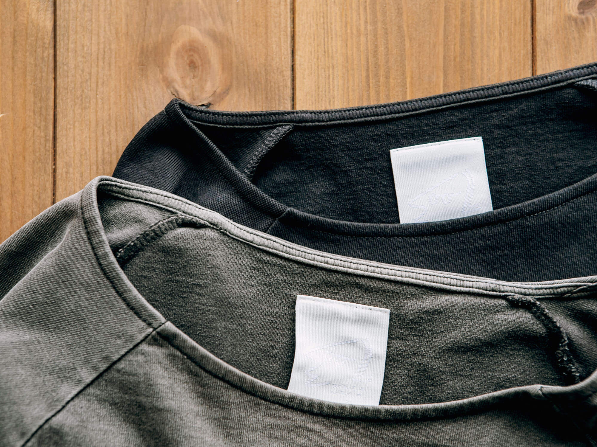 パン屋のTシャツ／わざわざ | 日用品と雑貨の店 伝所鳩