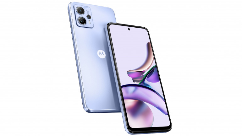 このスペックで2万2800円！5000mAhバッテリー、三眼カメラを搭載した