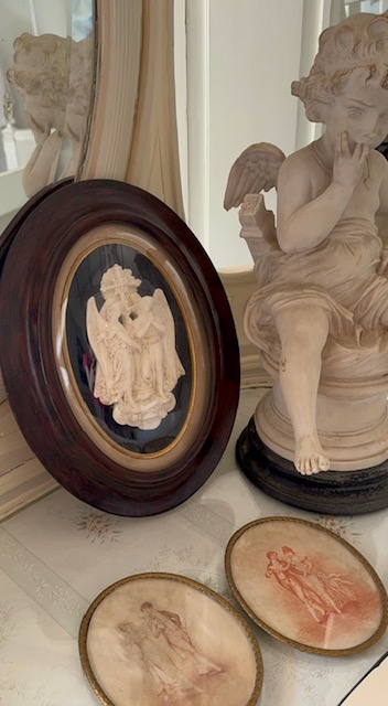 天使のメダイヨン | フランスアンティークショップディフェランス