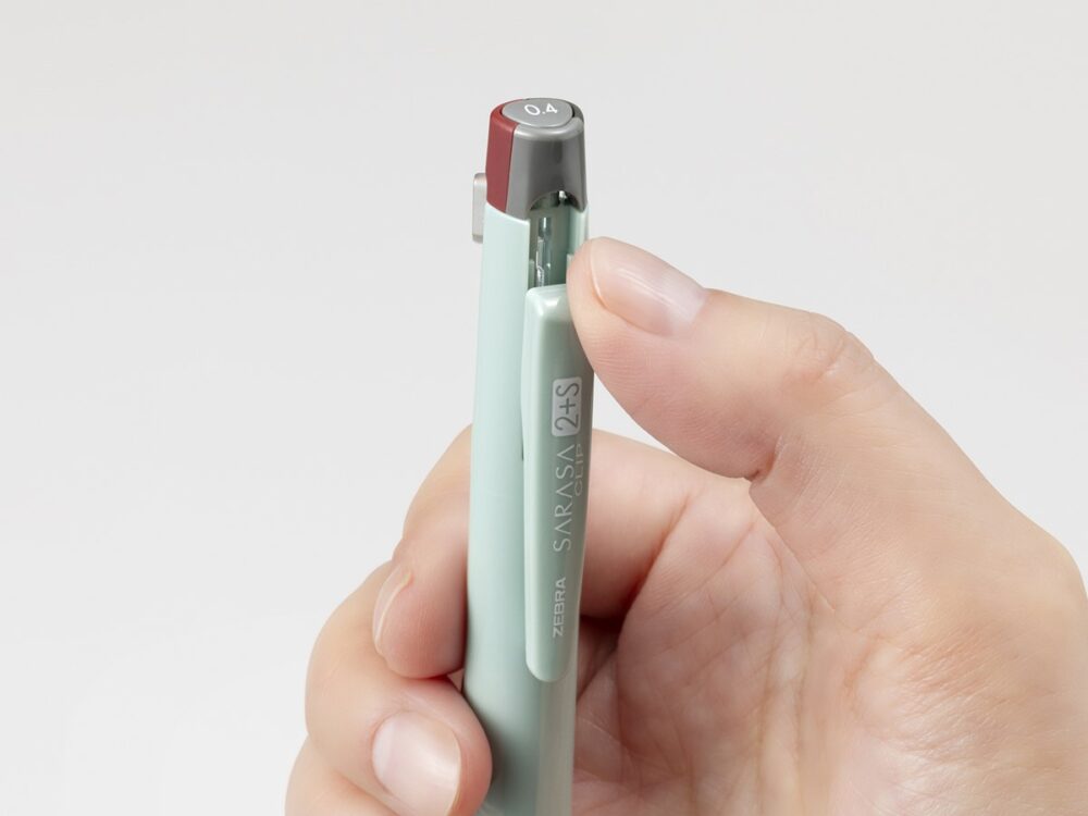 累計販売本数14億本超！ SARASAからボールペン2色＋シャープがスリムな