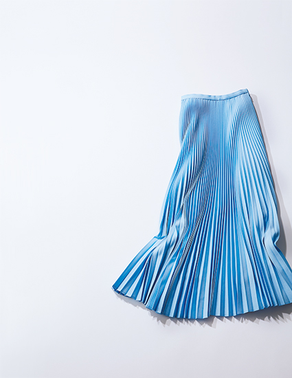 美人力アップ！”TSURU by MARIKO OIKAWA”のマキシ丈プリーツスカートで