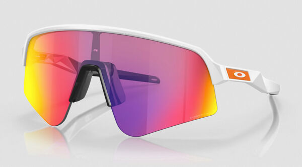 Oakley-Sutro-lite-sweep-matte-
