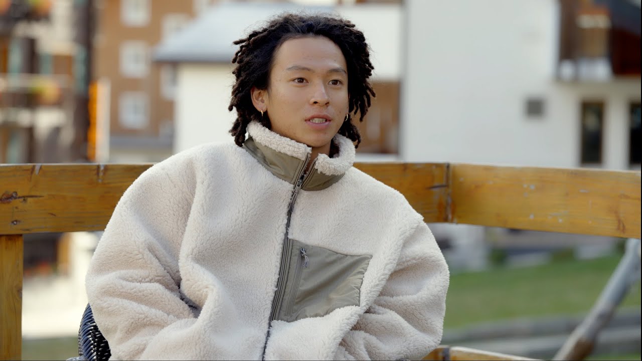 ユニクロから販売された平野歩夢モデルのハイブリッドダウン